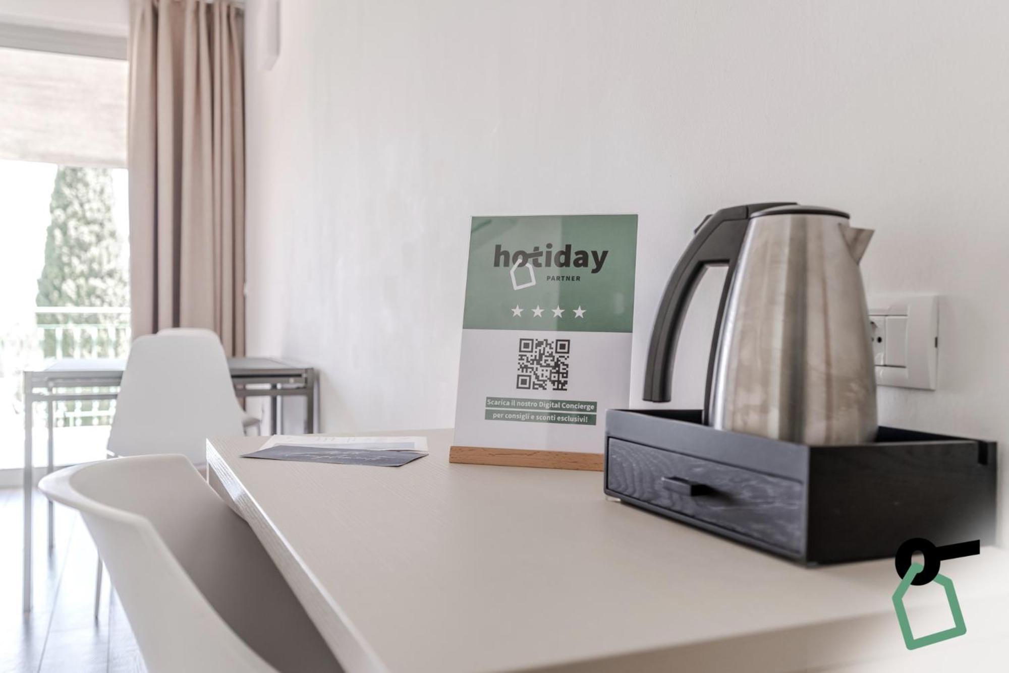 Hotiday Apartment Collection - Desenzano Desenzano del Garda Exterior foto